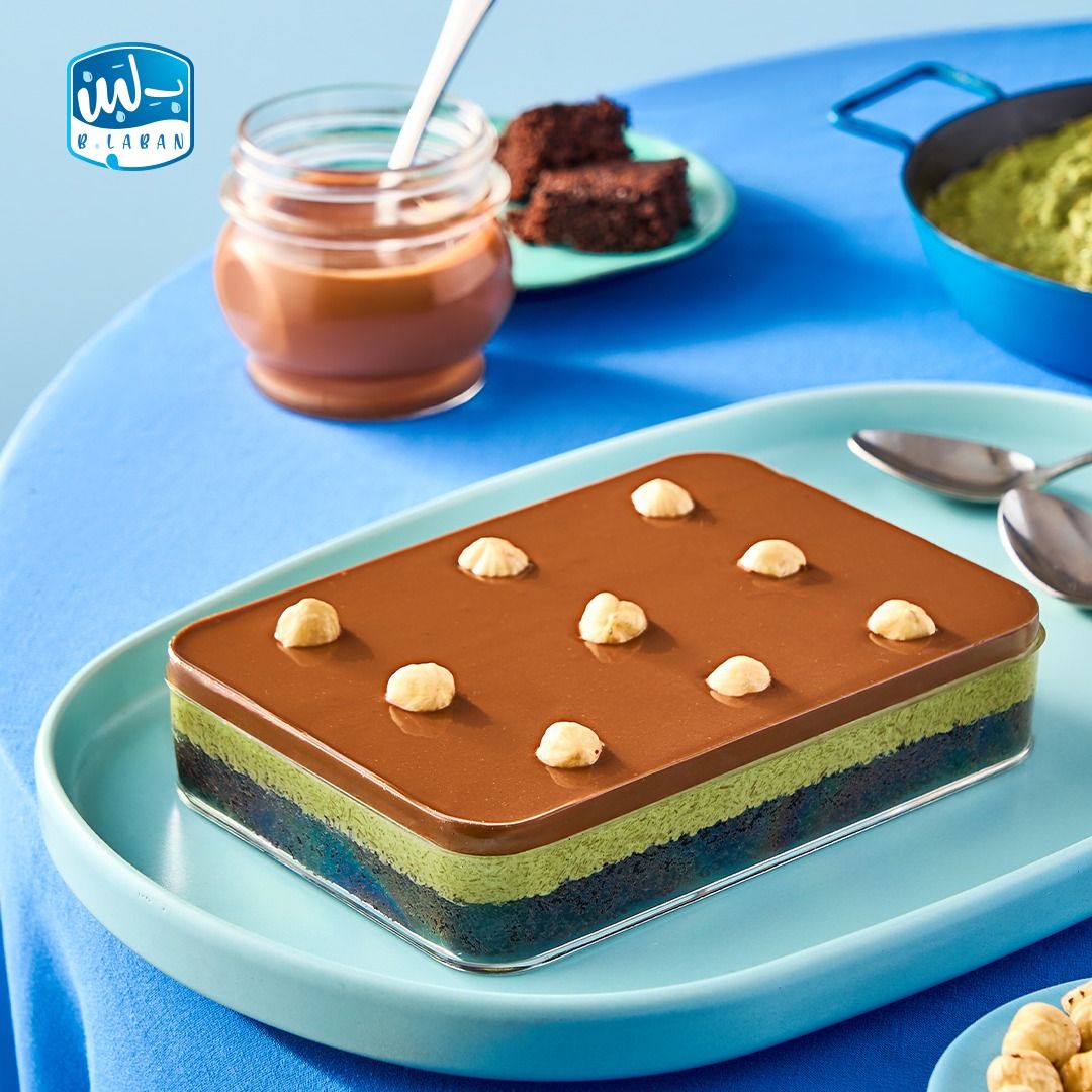 كيك هبة دبي بندق وسط